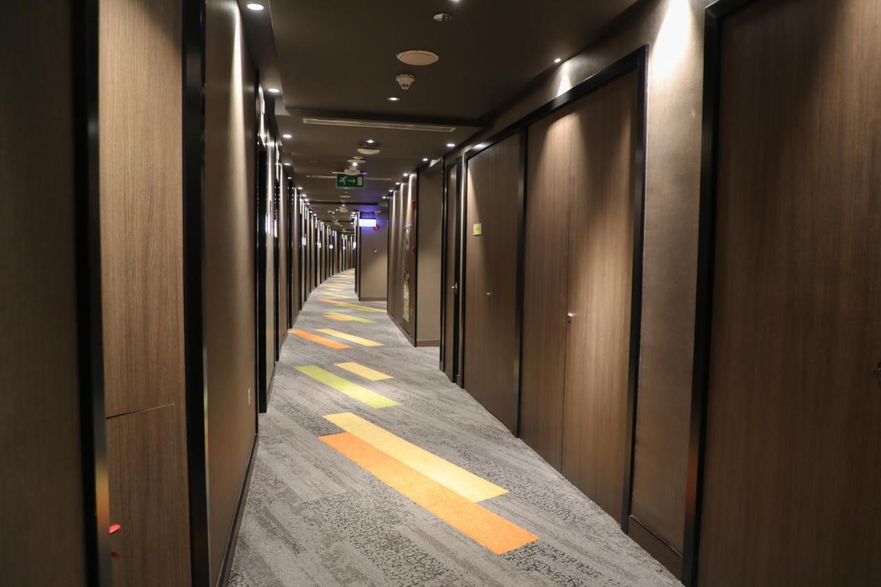 Abu Dhabi Airport Hotel T1 International Departures Kültér fotó